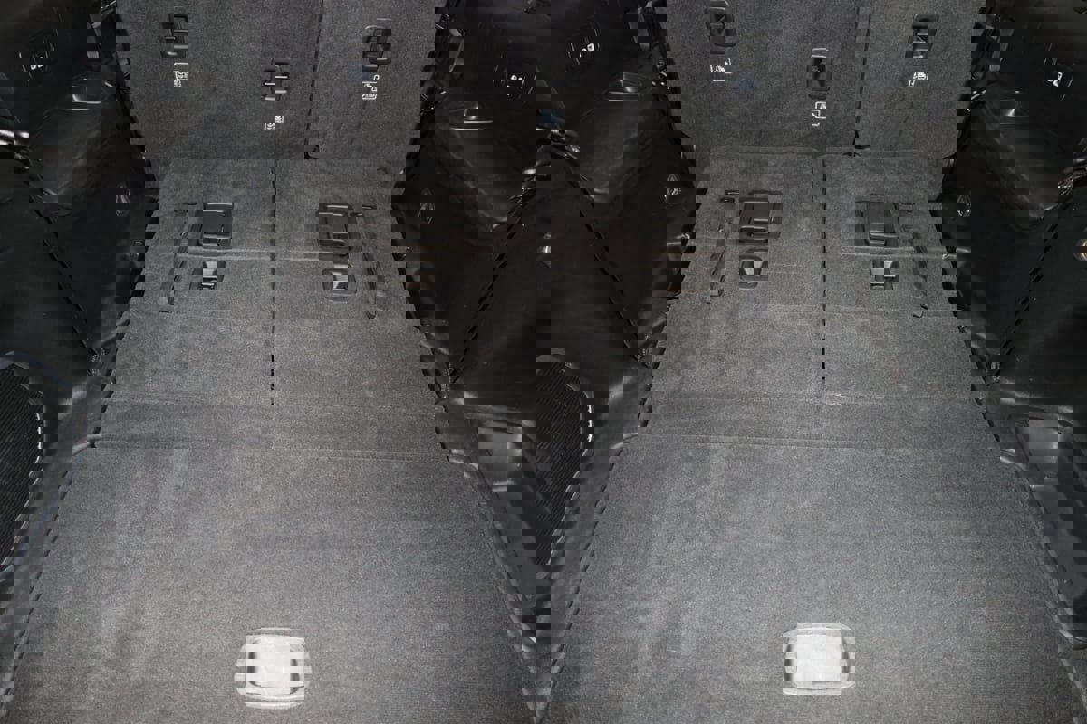 Used 2022 Jeep Grand Cherokee L Limited image 21