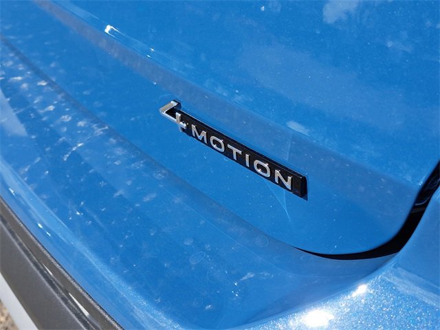 New 2025 Volkswagen Taos SE image 6