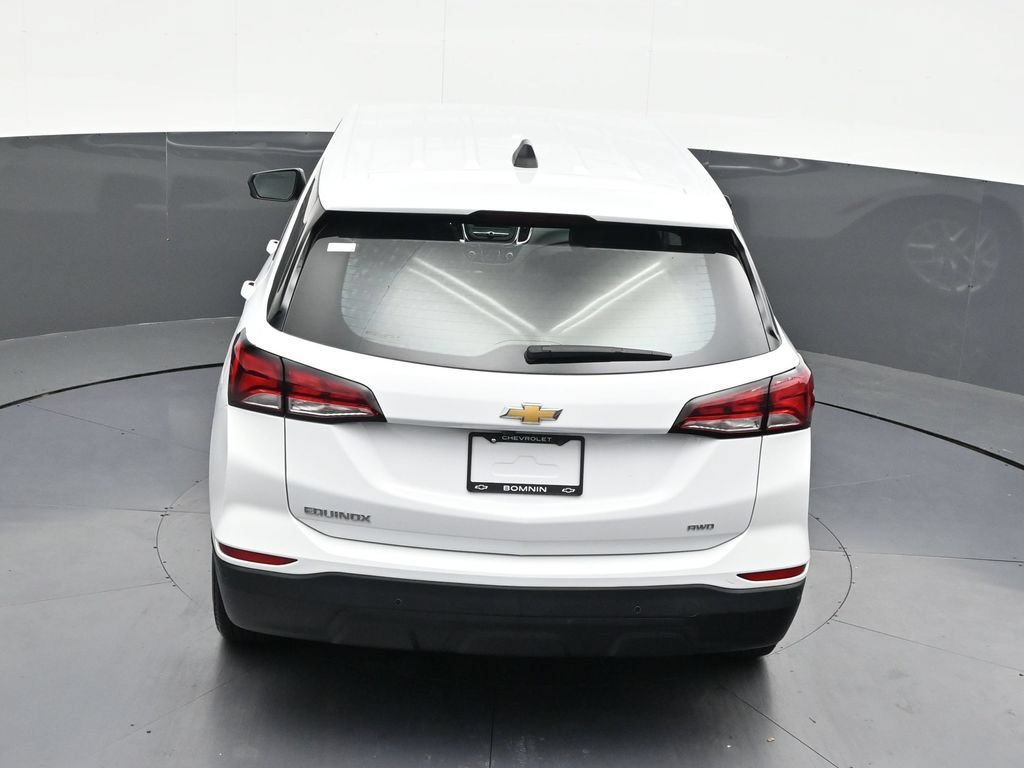 Used 2023 Chevrolet Equinox LS w/ Driver Confidence II Package AWD/4WD image 18