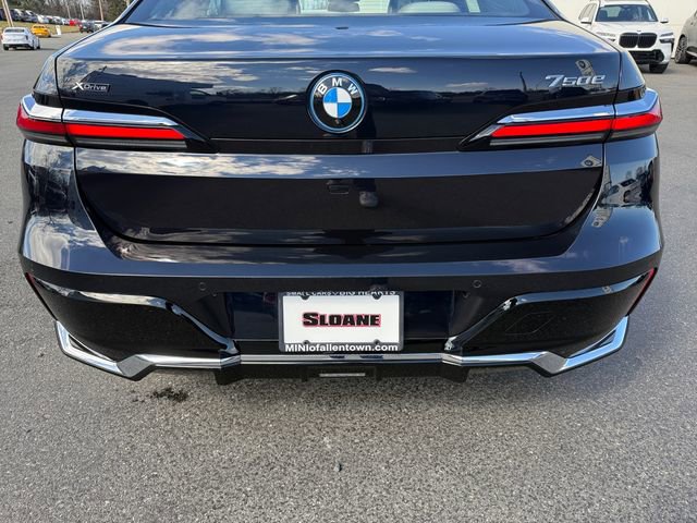 Certified 2026 BMW 750e xDrive image 35