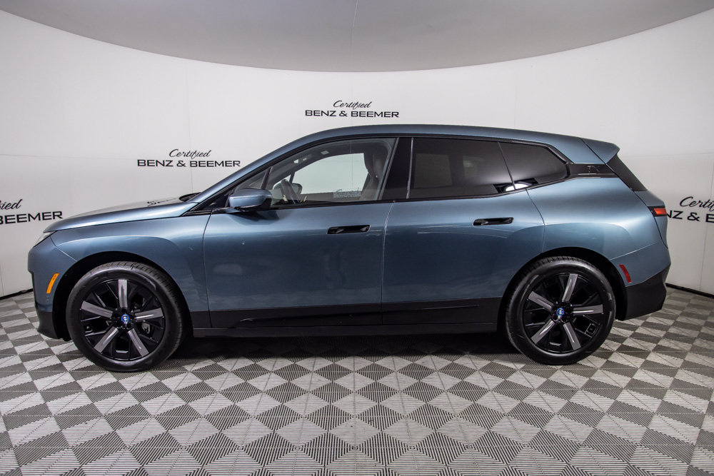 Used 2023 BMW iX xDrive50 AWD/4WD image 10