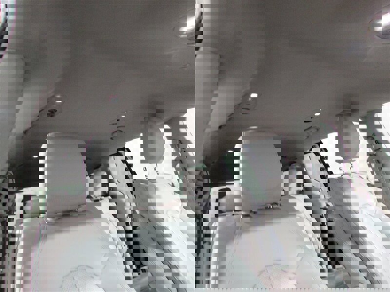 Used 2021 Chrysler Voyager Lxi image 80