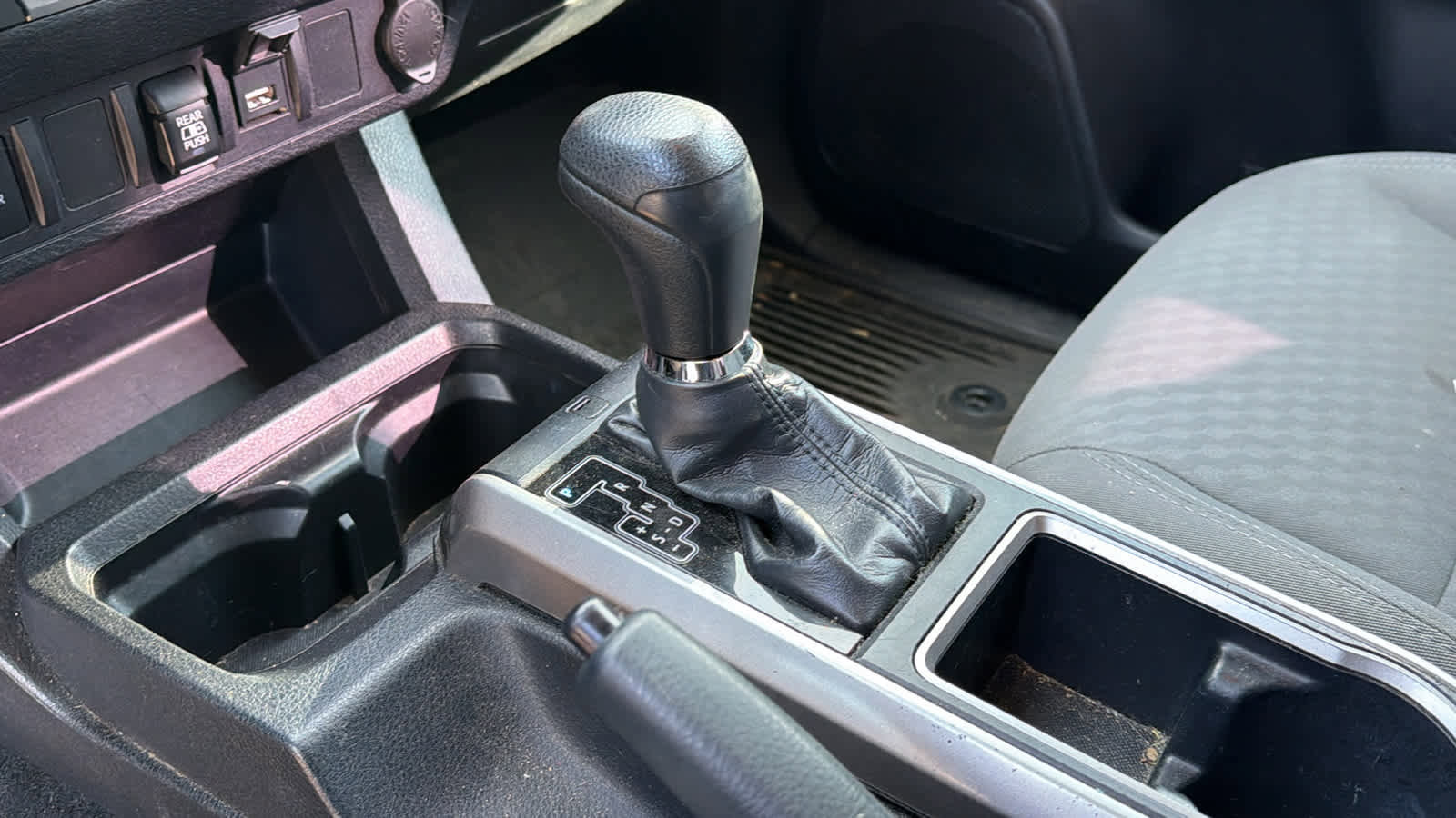 Used 2020 Toyota Tacoma SR5 image 11