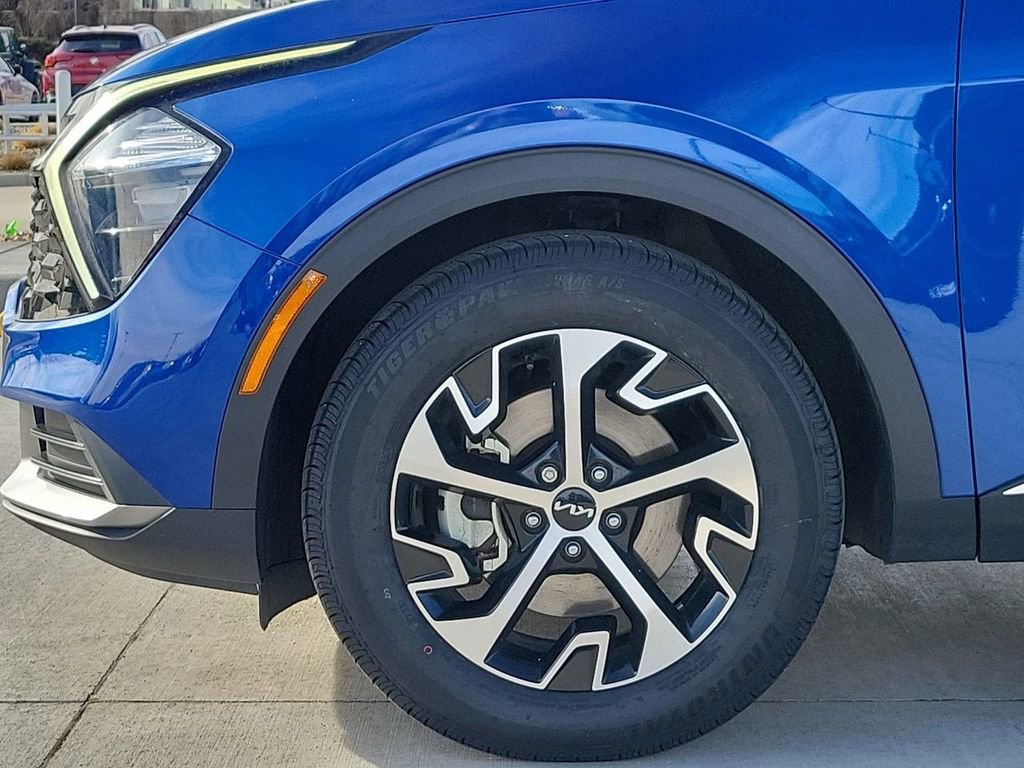 Used 2023 Kia Sportage EX image 39