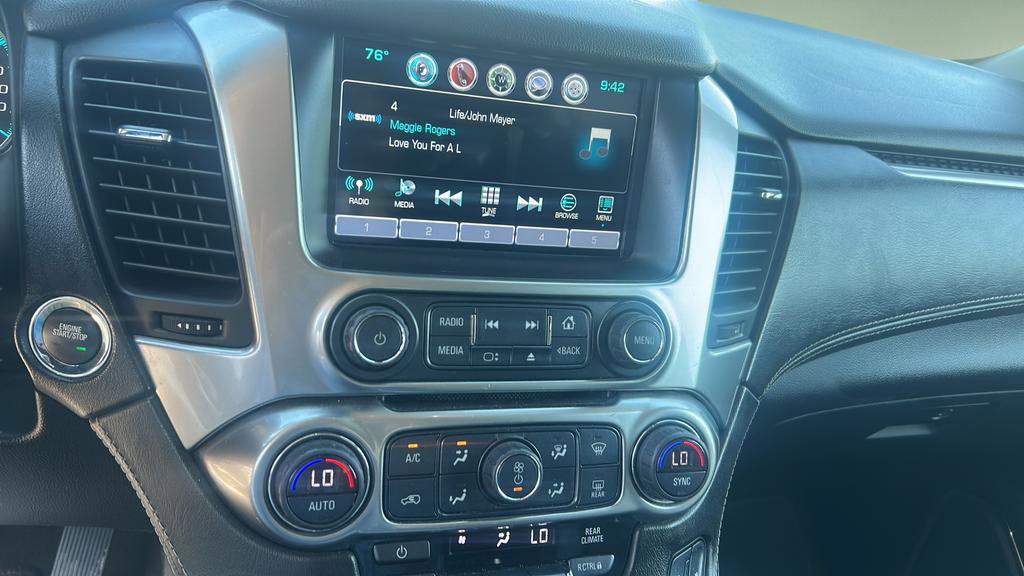 Used 2017 Chevrolet Suburban LT RWD image 5