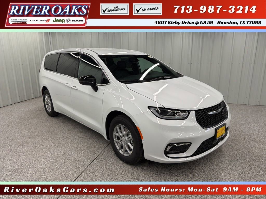 New 2026 Chrysler Pacifica Select