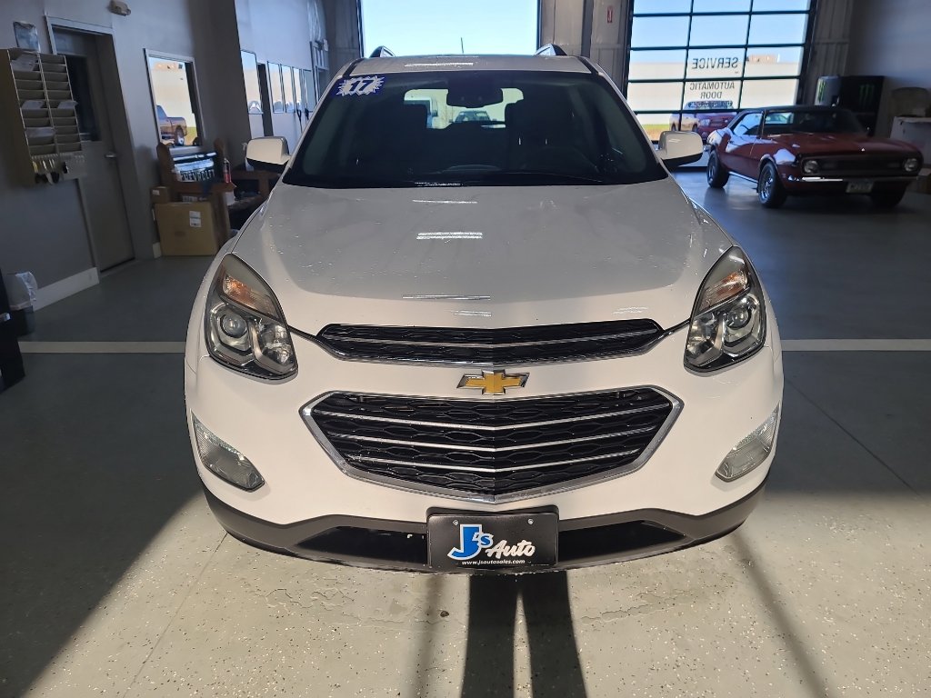 Used 2017 Chevrolet Equinox LT w/ Convenience Package AWD/4WD image 3