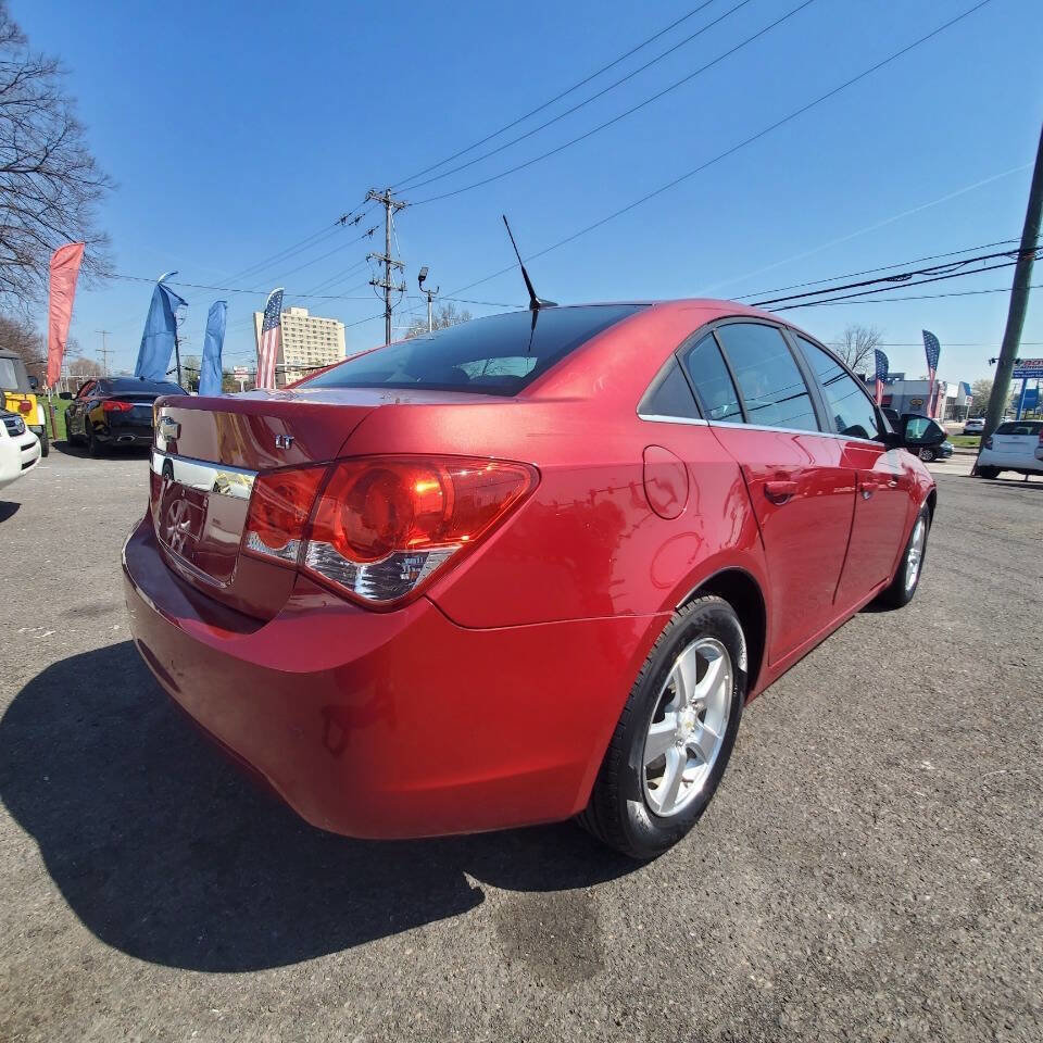 Used 2011 Chevrolet Cruze LT FWD image 5