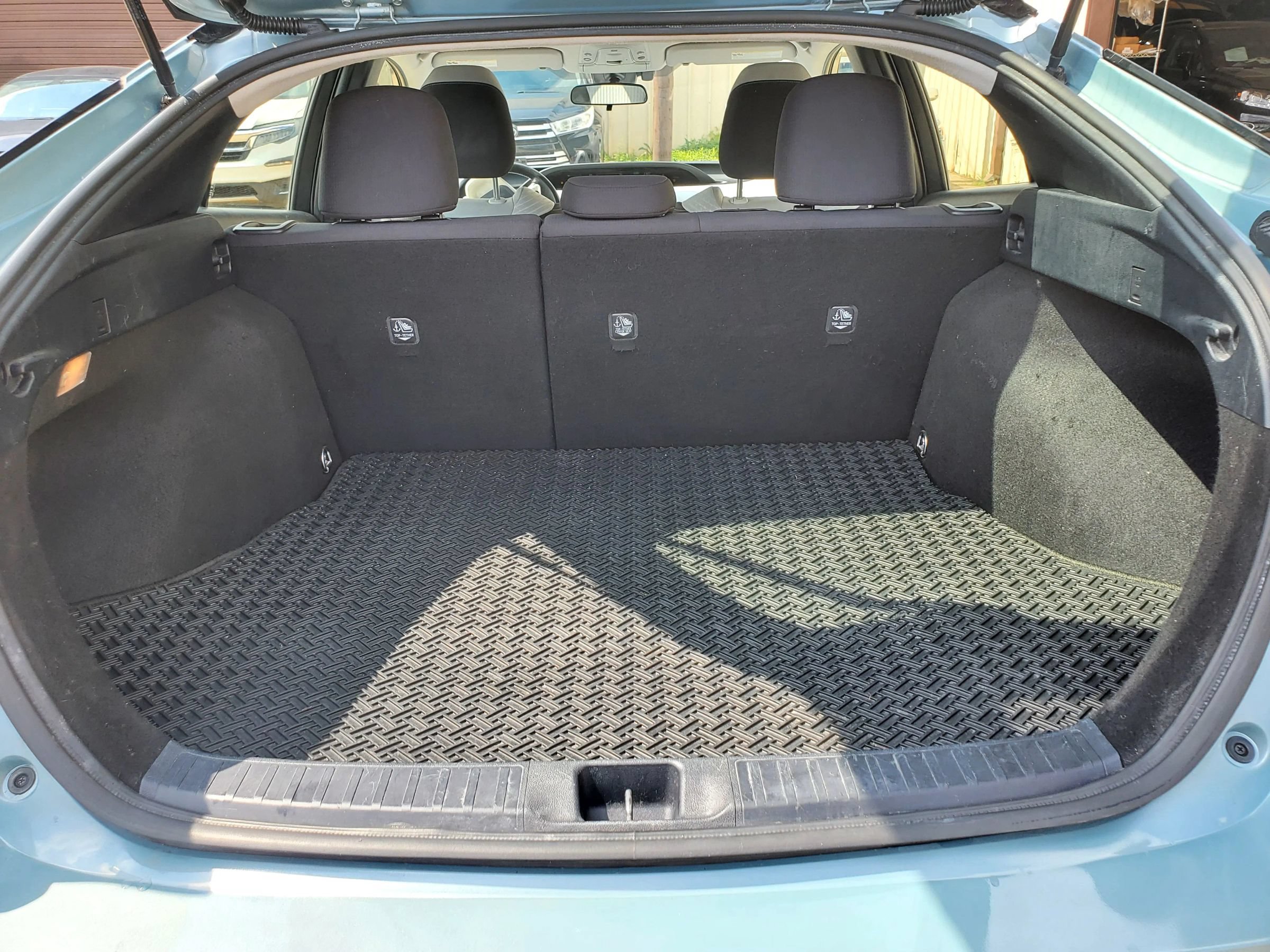 Used 2017 Toyota Prius Three w/ Carpet Mat Package FWD image 57