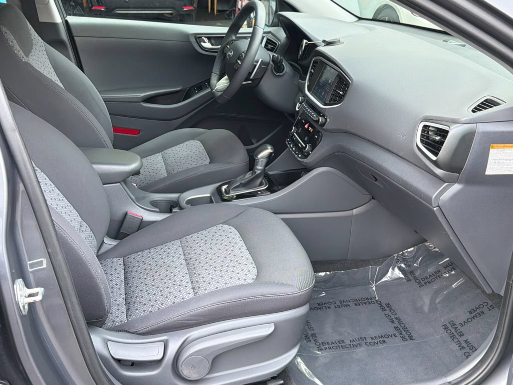 Used 2019 Hyundai Ioniq SEL FWD image 10