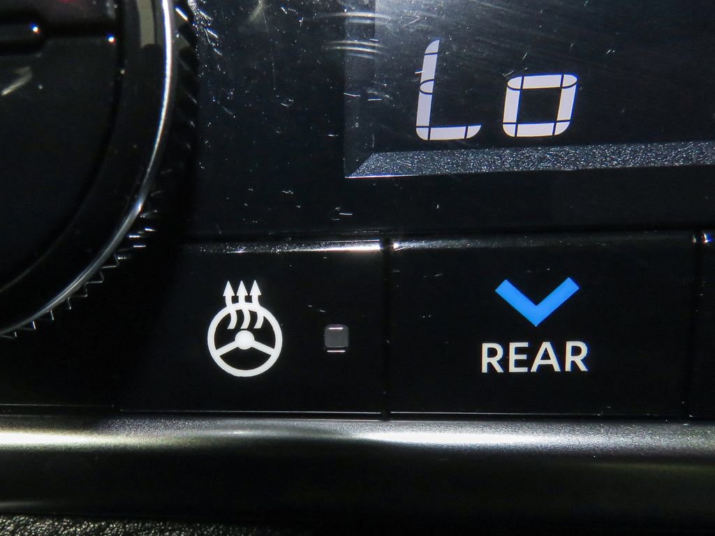 Certified 2022 Nissan Rogue SL w/ SL Premium Package image 28