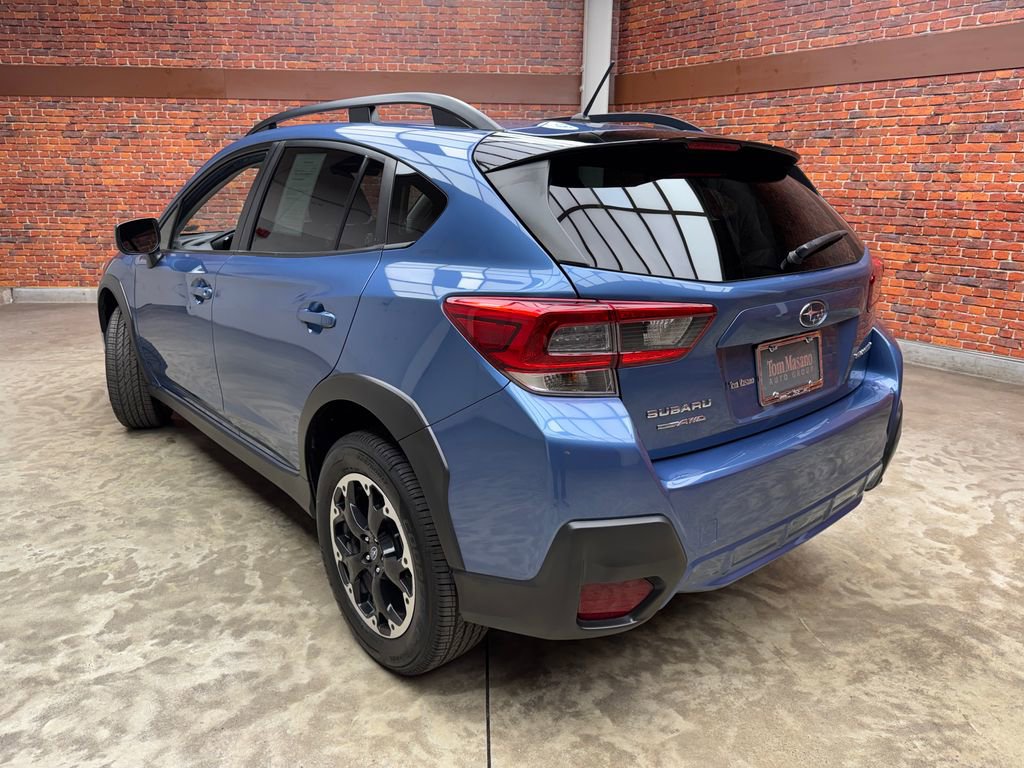 Used 2023 Subaru Crosstrek 2.0i AWD/4WD image 2