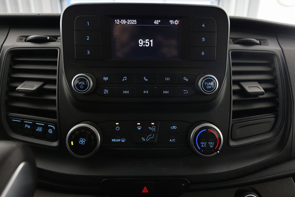 Used 2021 Ford Transit 350 XLT image 25