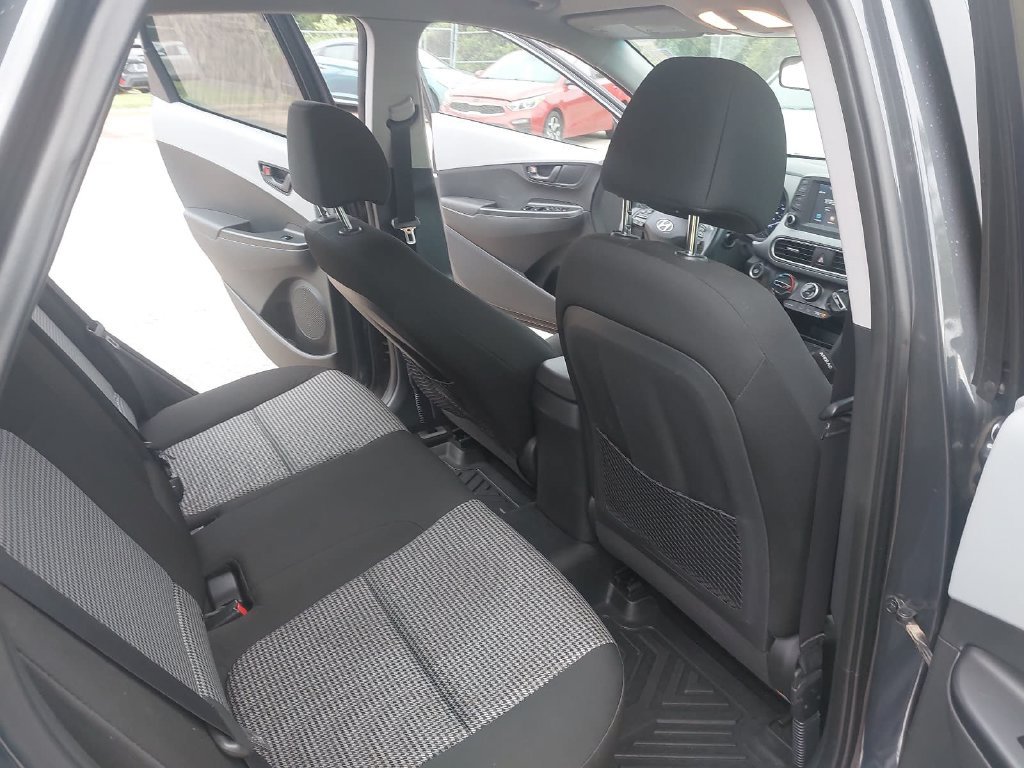 Used 2020 Hyundai Kona SEL FWD image 11