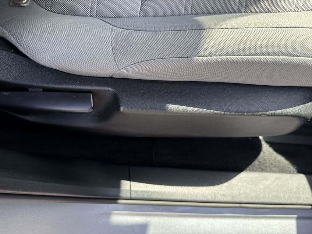 Used 2021 Honda CR-V LX image 41