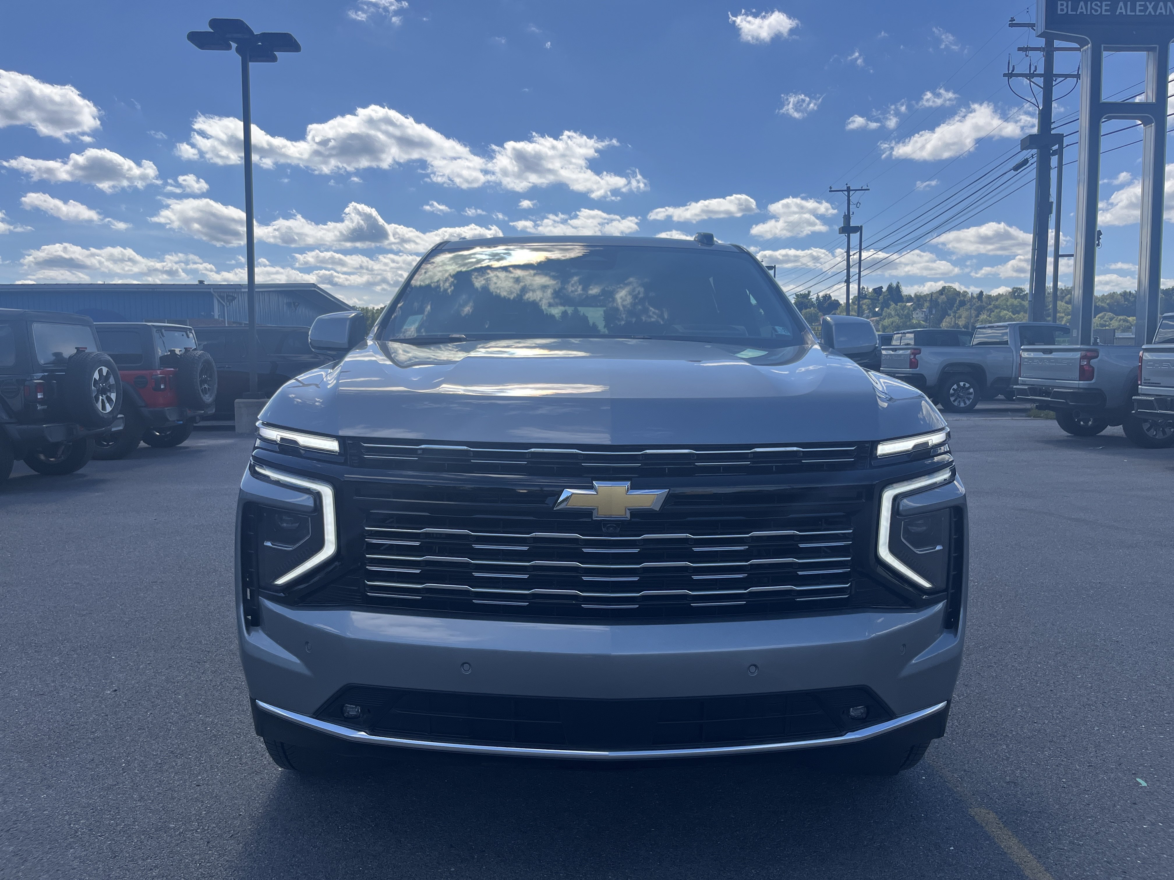 New 2026 Chevrolet Tahoe High Country AWD/4WD image 10