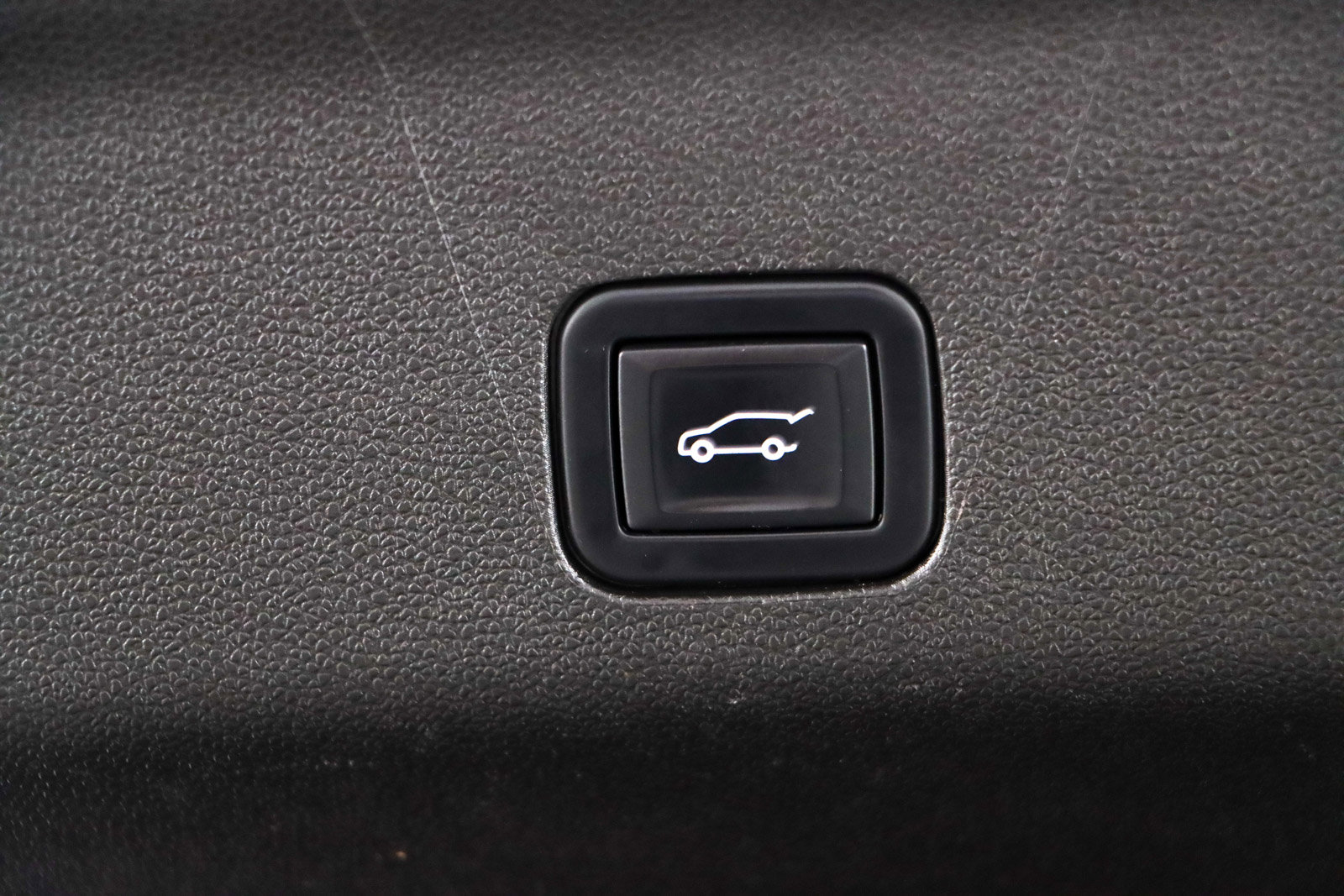 Used 2022 GMC Yukon AT4 image 35