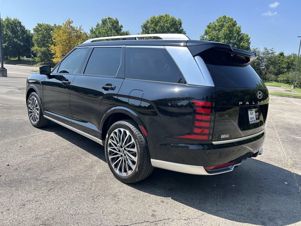 Used 2026 Hyundai Palisade Calligraphy FWD image 5