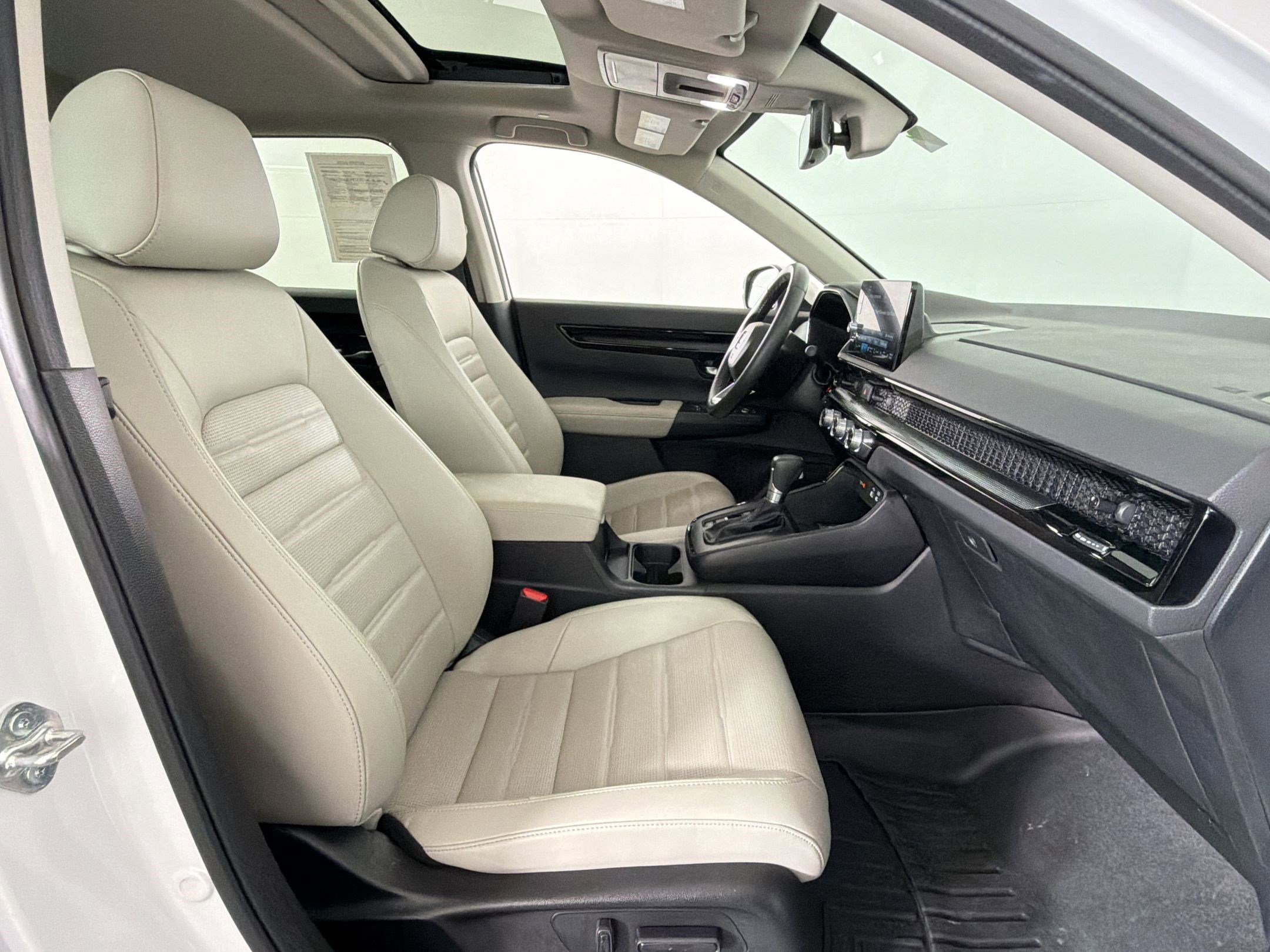 Used 2023 Honda CR-V EX-L image 30