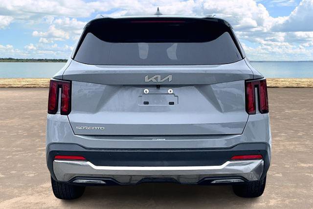 Used 2024 Kia Sorento S w/ Panoramic Sunroof Package image 5