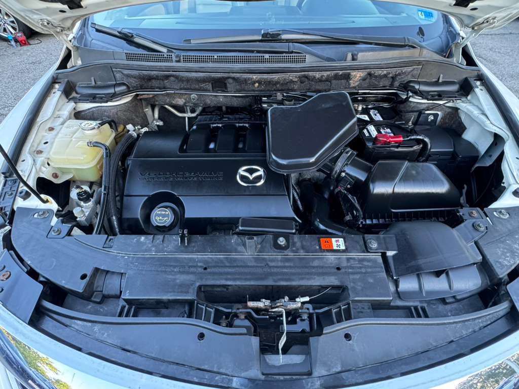 Used 2012 MAZDA CX-9 Touring w/ Moonroof & Bose Audio Pkg AWD/4WD image 18