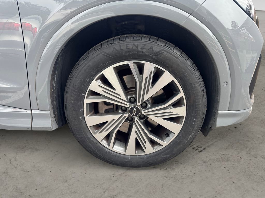 Used 2023 Audi Q4 e-tron Premium Plus w/ Premium Plus image 14
