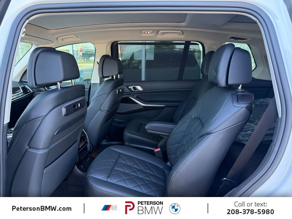 New 2027 BMW X7 xDrive40i w/ Premium Package AWD/4WD image 19