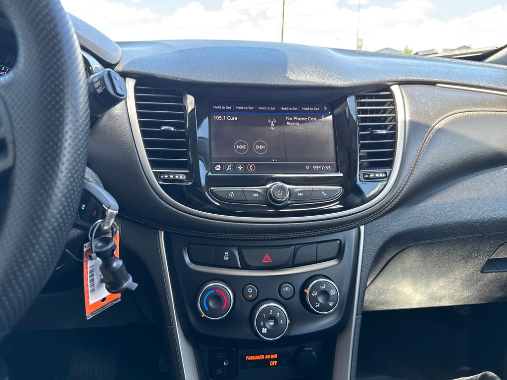 Used 2020 Chevrolet Trax LS FWD image 17