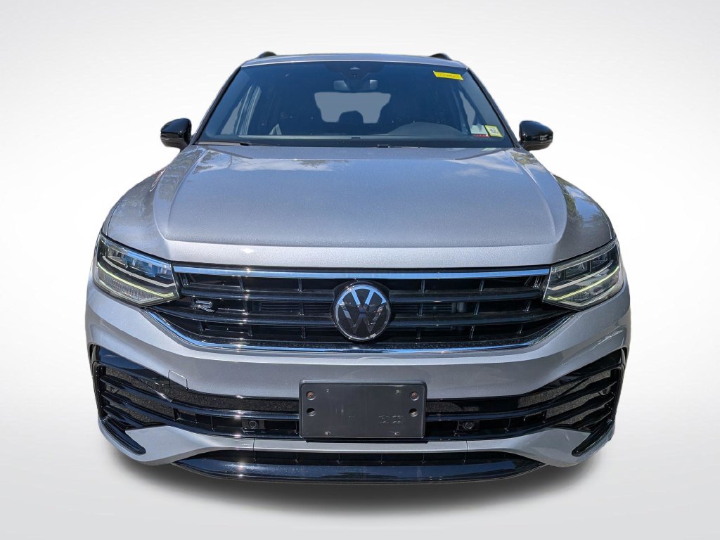 Used 2024 Volkswagen Tiguan SE R-Line AWD/4WD image 9