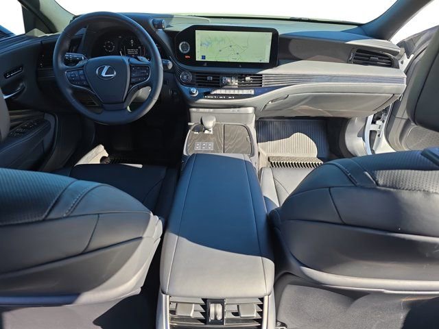 Used 2024 Lexus LS 500 image 9