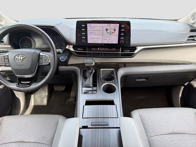 Used 2022 Toyota Sienna Limited FWD image 19