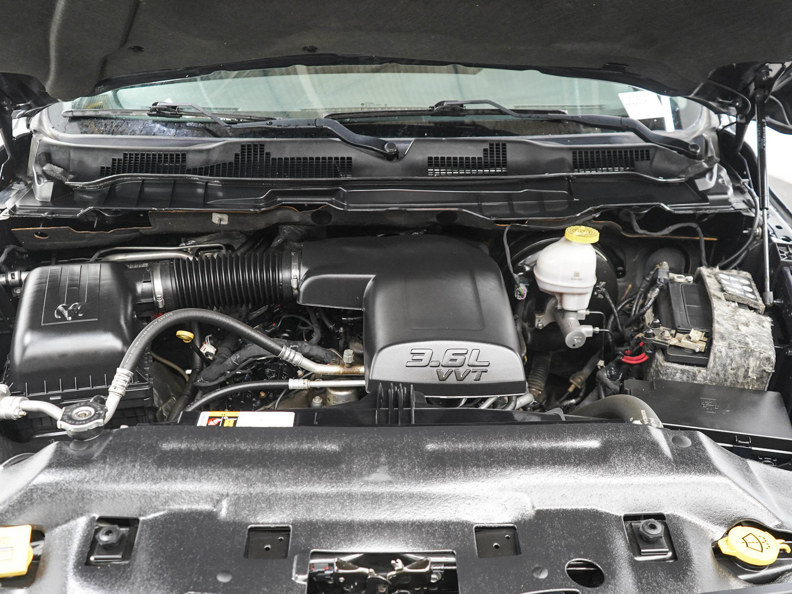 Used 2020 RAM 1500 Warlock w/ Electronics Group AWD/4WD image 28