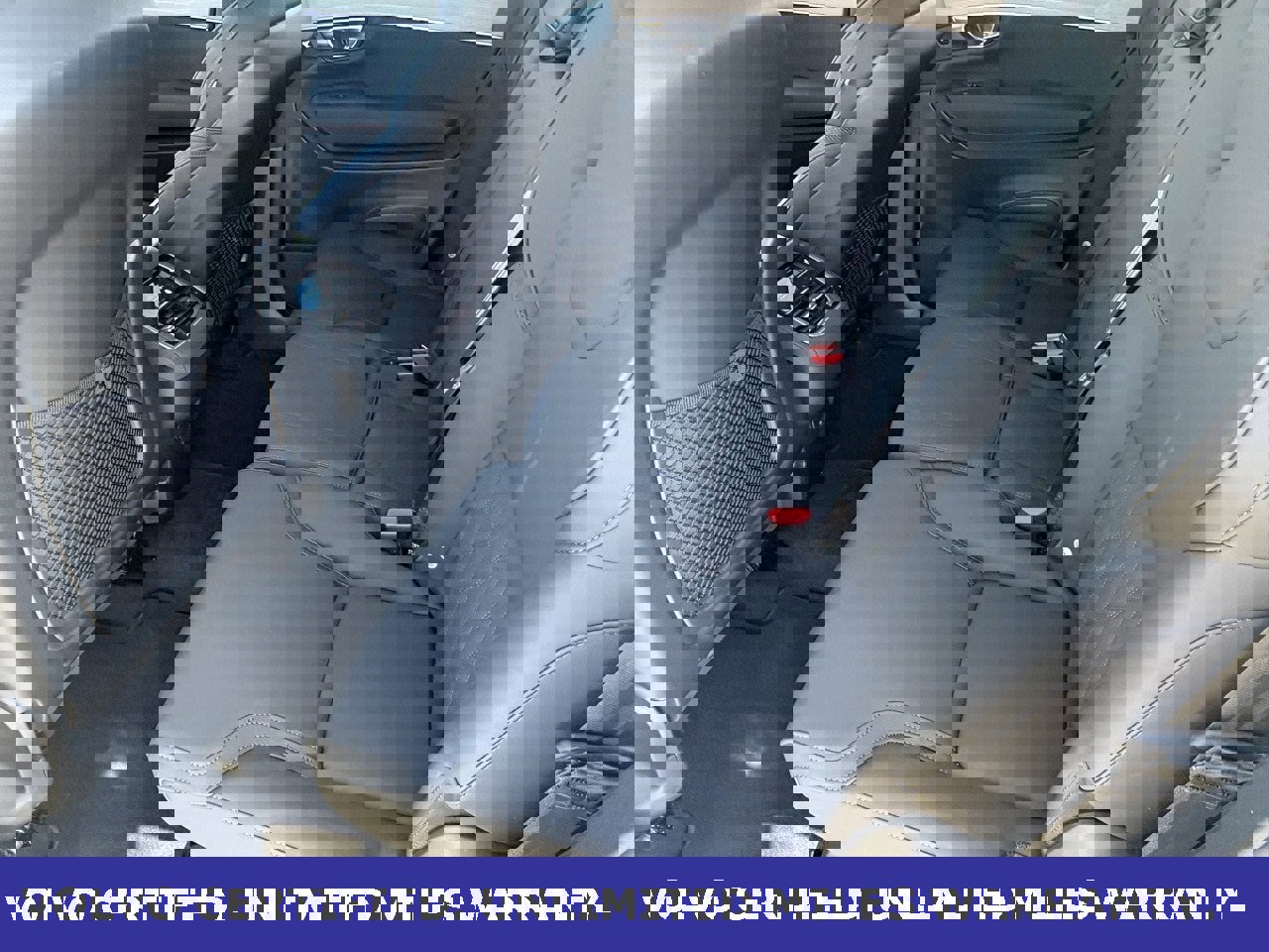 Certified 2025 Volvo XC90 B6 Plus image 31