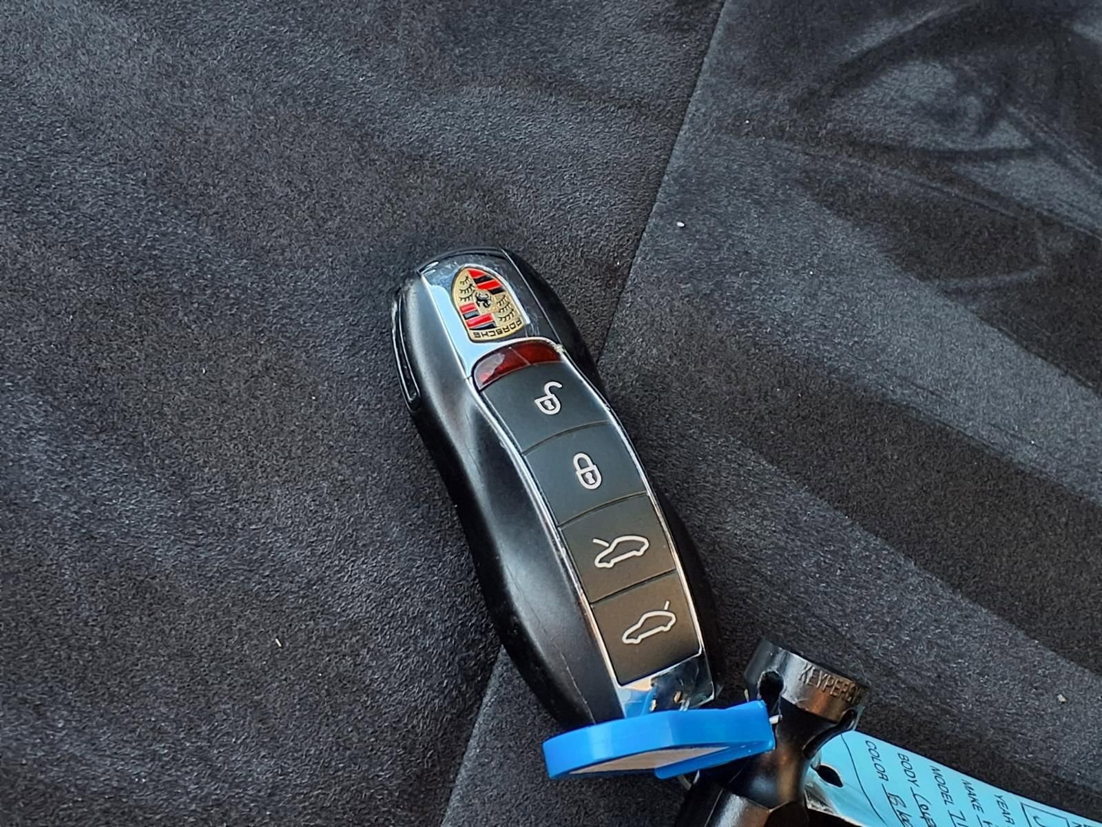 Used 2018 Porsche 718 Cayman GTS image 17