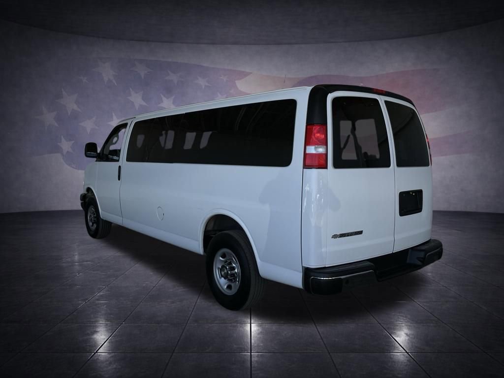 Used 2024 Chevrolet Express 3500 LT w/ LT Preferred Equipment Group image 3