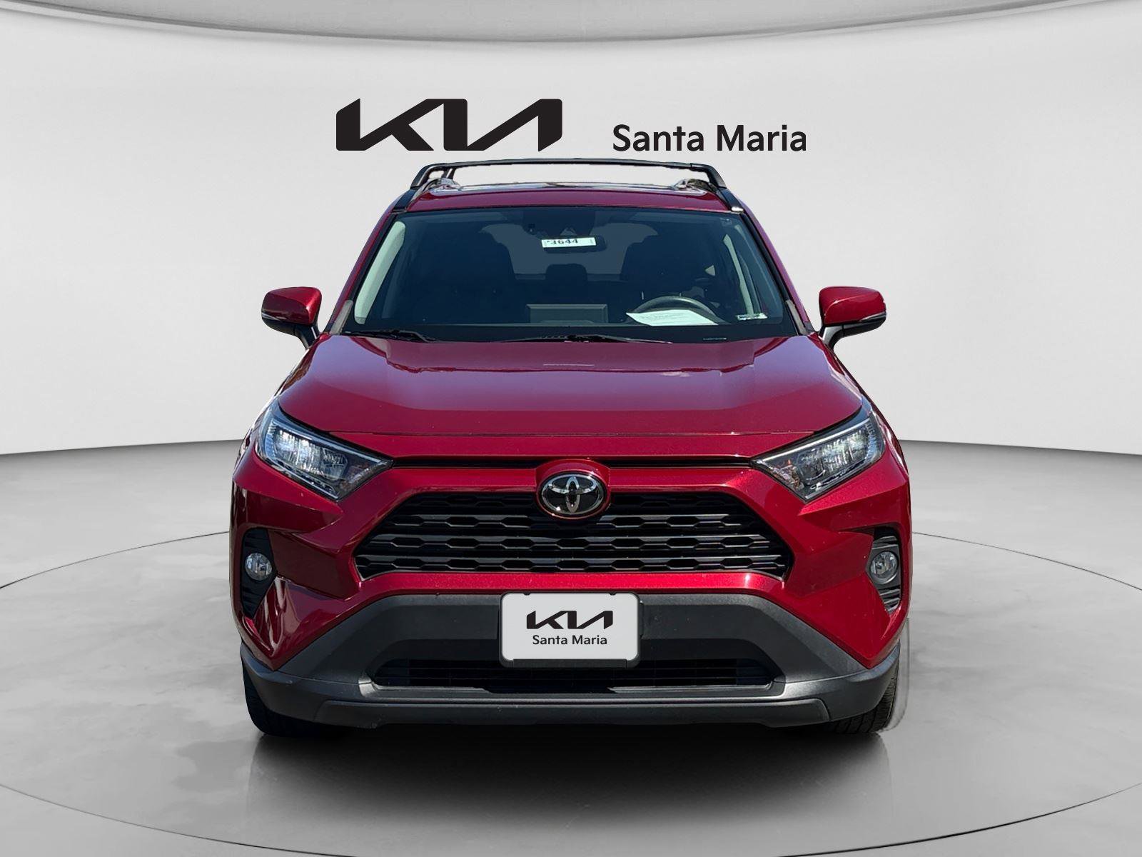 Used 2020 Toyota RAV4 XLE w/ Convenience Package image 4