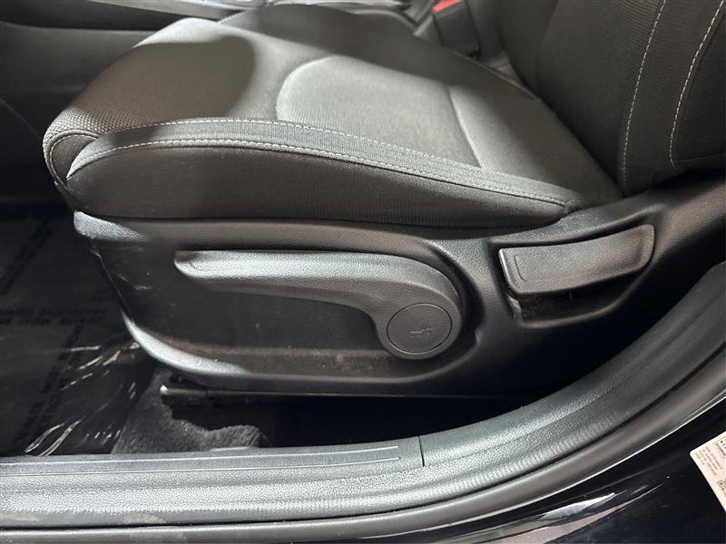 Used 2022 Kia Forte LXS image 19