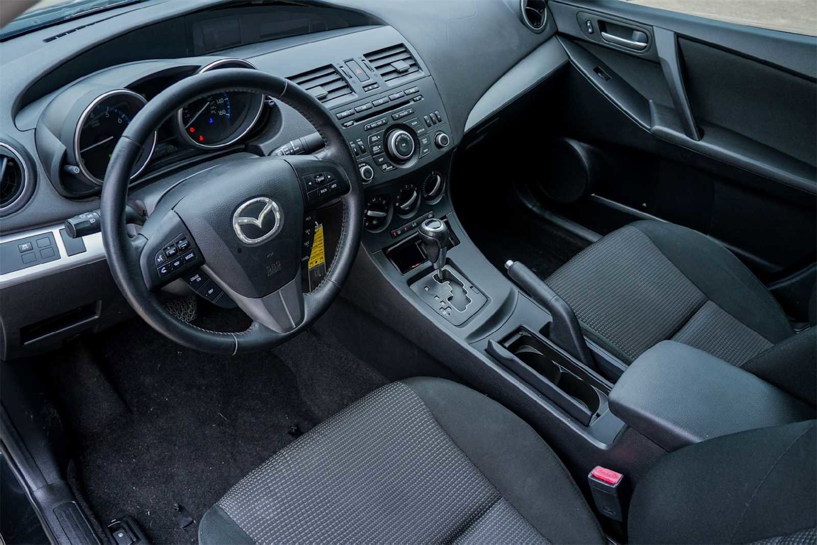 Used 2012 MAZDA MAZDA3 i Touring image 2