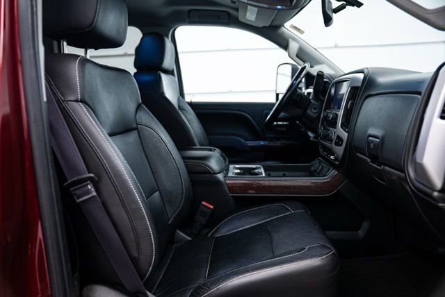 Used 2015 GMC Sierra 2500 SLT w/ Suspension Package, Off-Road image 13