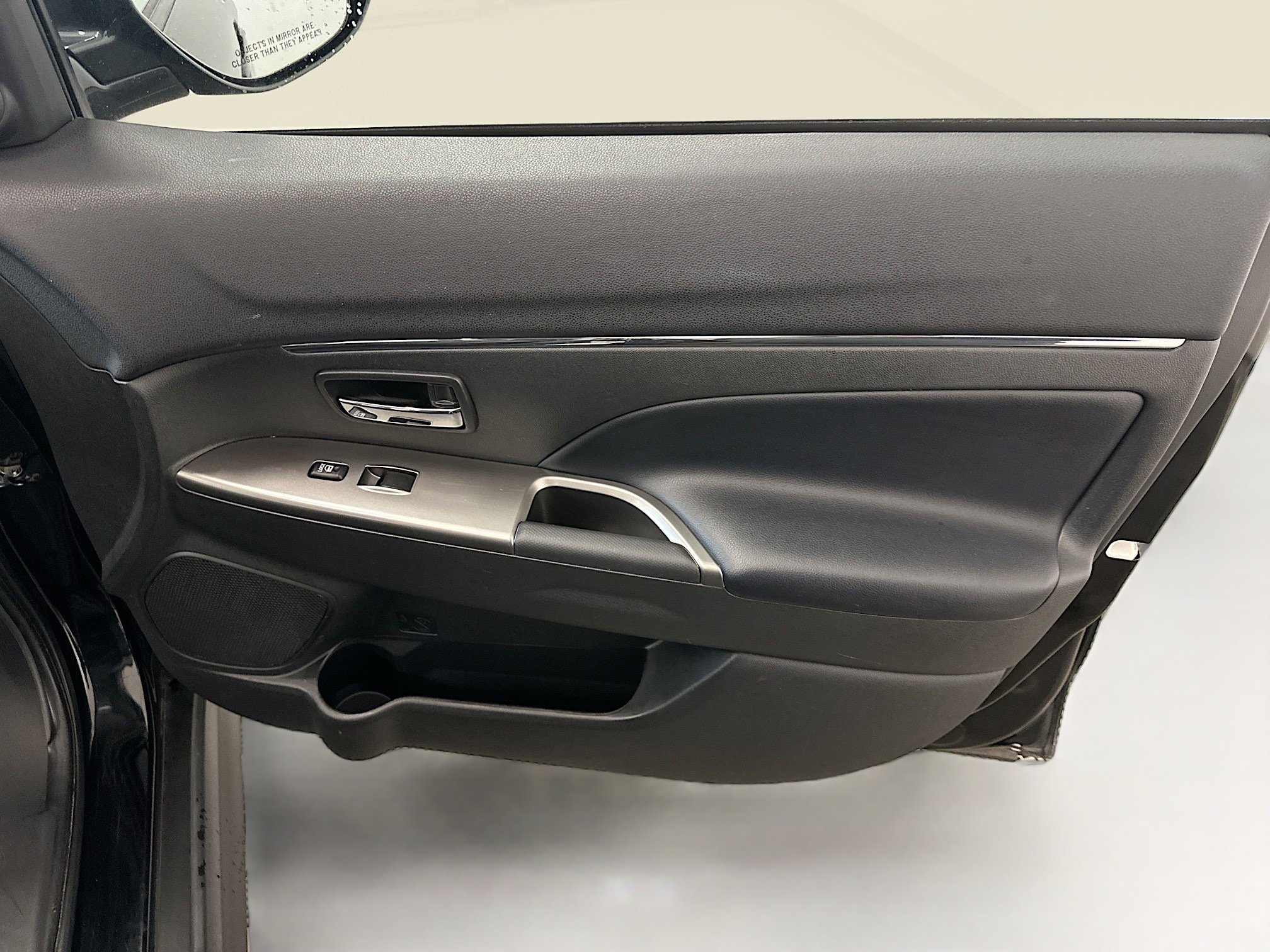 Used 2025 Mitsubishi Outlander Sport SE image 32