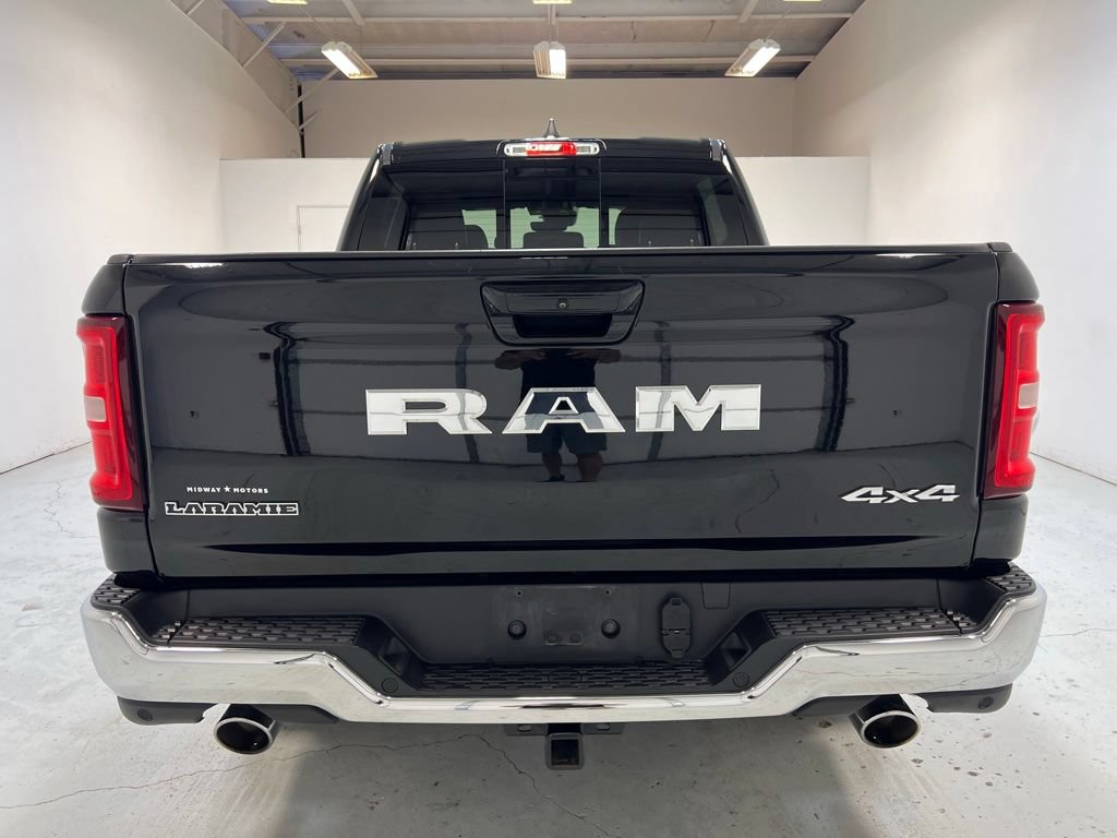 Used 2025 RAM 1500 Laramie AWD/4WD image 10