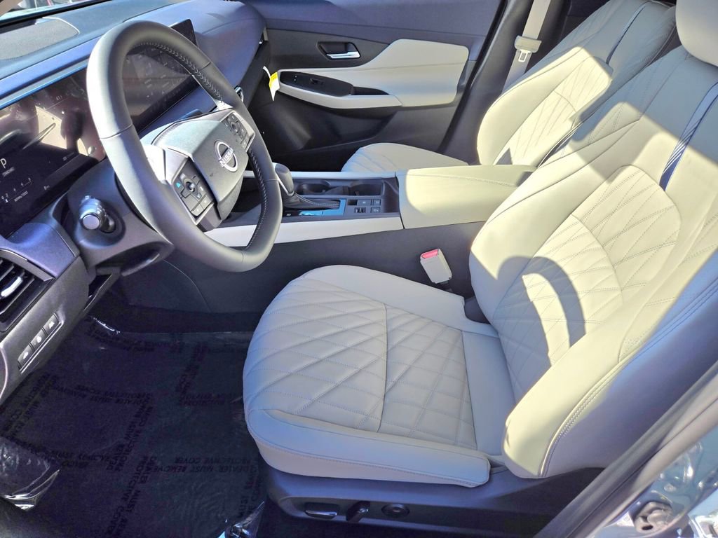 New 2026 Nissan Sentra SL w/ Floor Mat Package FWD image 6