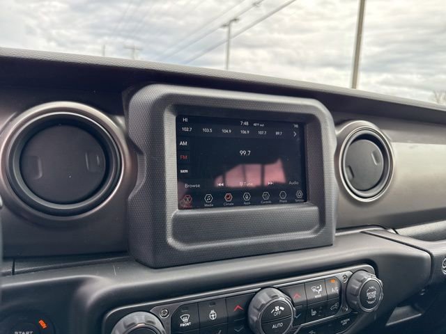 Used 2022 Jeep Wrangler Willys AWD/4WD image 23