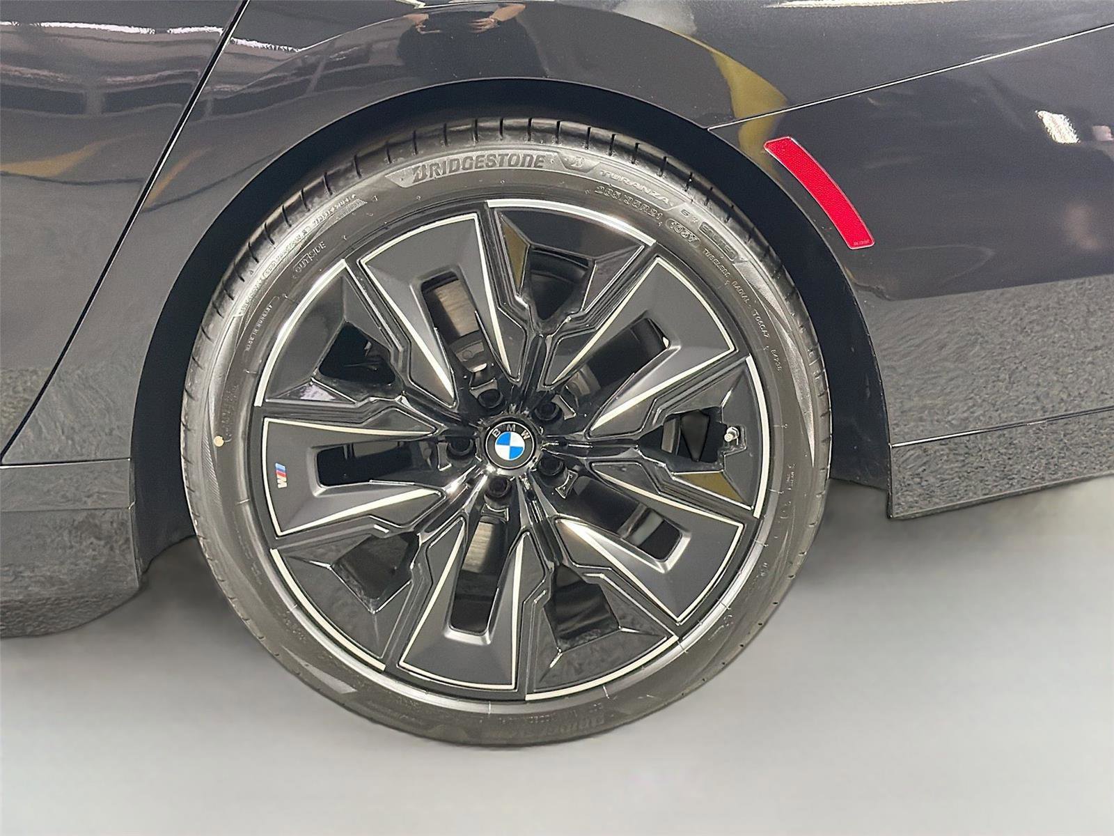 New 2026 BMW 740i image 29