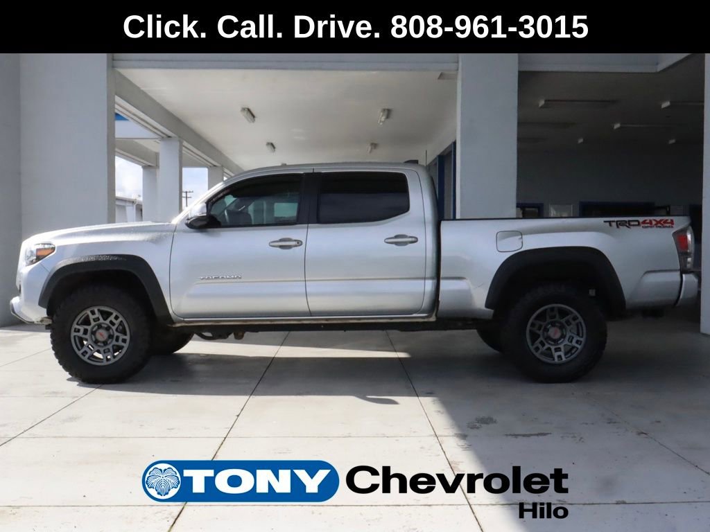 Used 2023 Toyota Tacoma TRD Off-Road image 2
