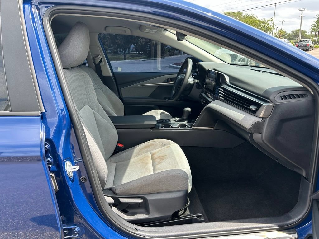 Used 2025 Toyota Camry LE w/ Convenience Package FWD image 44