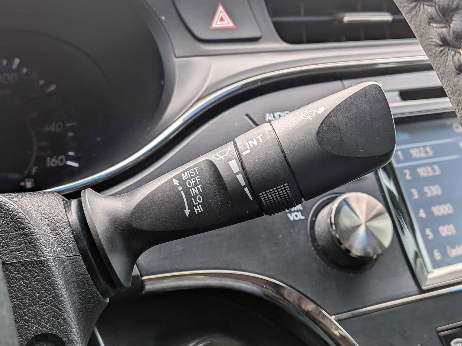 Used 2016 Toyota Avalon XLE FWD image 24