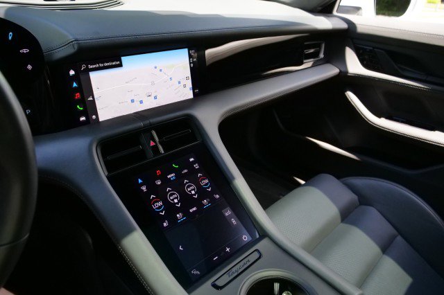 Used 2020 Porsche Taycan Turbo / Performance Package / image 12