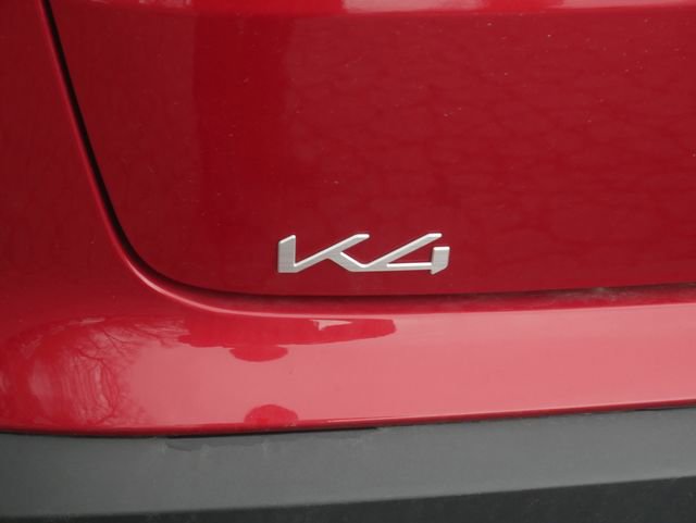 Used 2025 Kia K4 EX image 12