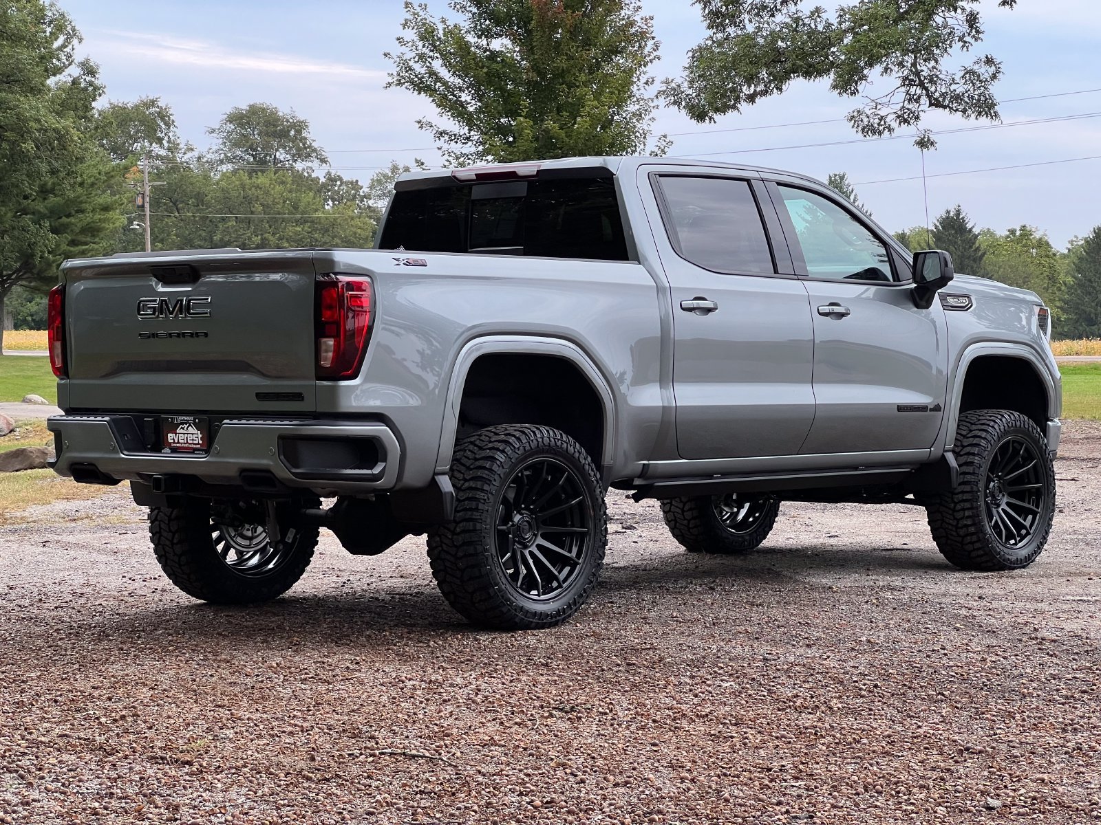 New 2026 GMC Sierra 1500 Elevation w/ Elevation Premium Package AWD/4WD image 3